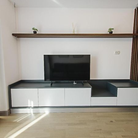 Himson-Brown Apartment Yaş Dış mekan fotoğraf
